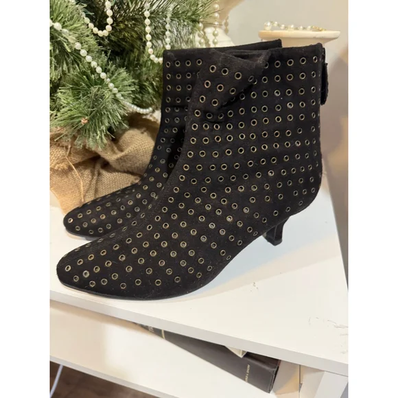Chico’s Black Suede Eilena Ankle Boots 8.5 - Picture 1 of 5
